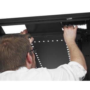 NetShelter SV 42U Enclosure