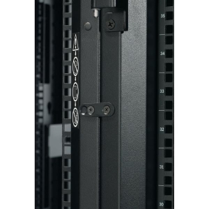 NetShelter SX 42U Enclosure