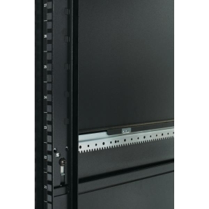 NetShelter SX 42U Enclosure