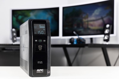 Back UPS Pro BR 1600VA  Sinewave 8 Outle