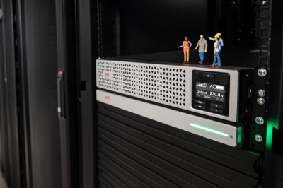 APC Smart-UPS SRT Li-Ion 1500VA RM230VNC